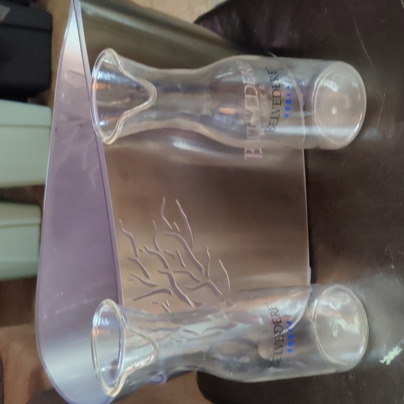 BELVEDERE VODKA ICE CHILLER  LIGHTED w 2 CARAFES - Picture 4 of 6